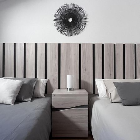 Atico Con Terrazas, Garaje Y Ascensor En El Casco Antiguo Apartment อูเอสกา ภายนอก รูปภาพ